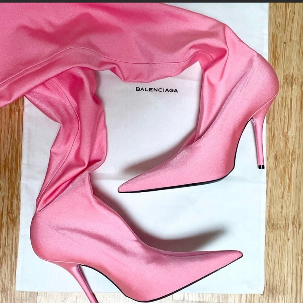 Balenciaga Pink Knife 115 Thigh Boot NWT. As seen on Kim K perfect in 4 seasons